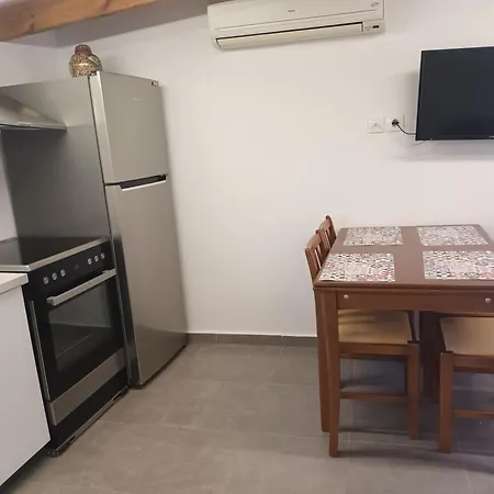 Dimitra's In Forest And Sea Holiday home *